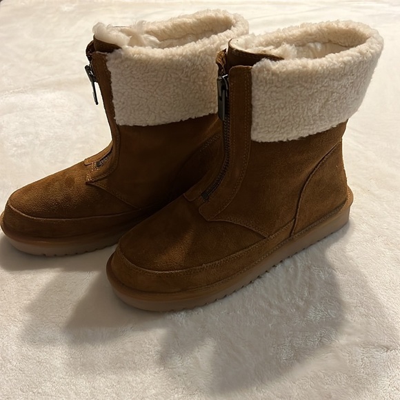KOOLABURRA BY UGG LYTTA SHORT BOOT - Picture 3 of 6
